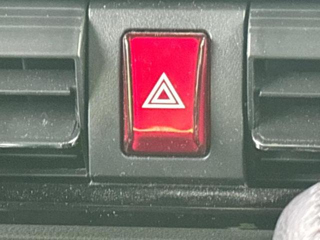 タント カスタムＲＳ　新品タイヤ／保証書／社外　ＳＤナビ／衝突安全装置／両側電動スライドドア／シート　ハーフレザー／ヘッドランプ　ＬＥＤ／ＵＳＢジャック／Ｂｌｕｅｔｏｏｔｈ接続／ＥＢＤ付ＡＢＳ／横滑り防止装置　ワンオーナー（31枚目）