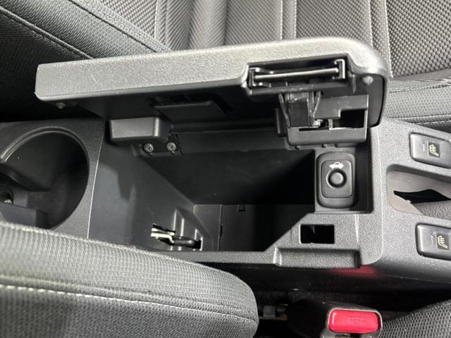 コペン ローブ　新品タイヤ／社外　ＳＤナビ／シートヒーター／ヘッドランプ　ＬＥＤ／ＥＢＤ付ＡＢＳ／横滑り防止装置／フルセグＴＶ／エアバッグ　運転席／エアバッグ　助手席／アルミホイール　純正　１６インチ　盗難防止装置（31枚目）