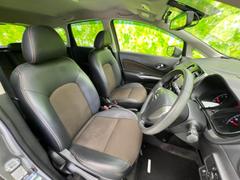 「この車の写真をもっと見たい」「状態が気になる」「この装備はついている？」どんな小さな疑問でもお気軽にお問い合わせください！ 4