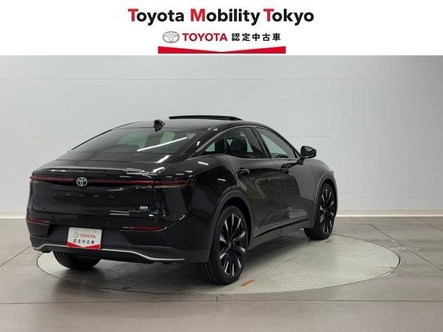 クラウンクロスオーバー ＲＳアドバンスド　衝突回避　サンル－フ　オートクルーズコントロール　横滑り防止　フルセグＴＶ　パワーシート　レザーシート　ＬＥＤ　アルミホイール　ＡＣ１００Ｖ　スマートキー　ナビ＆ＴＶ　ＡＢＳ　フルオートエアコン（2枚目）