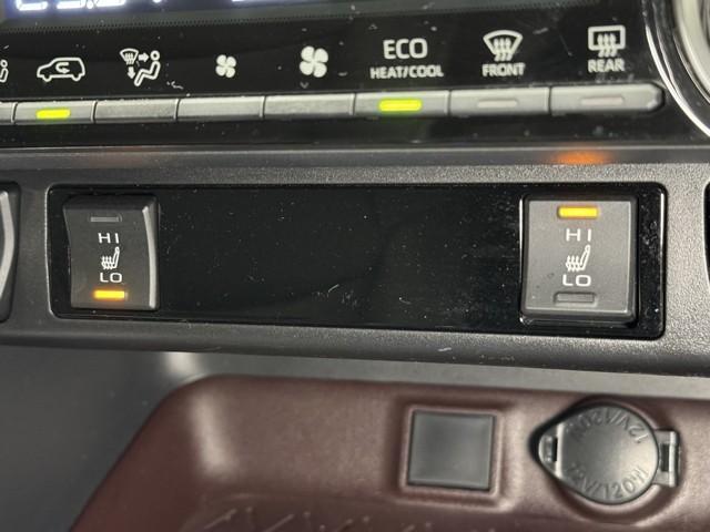 RAV4 ハイブリッドG 衝突被害軽減装置 ドライブレコーダ ワンオーナ- バックモニター 整備記録簿 地デジTV LEDヘッドライト スマキー 電動シ-ト AWD TVナビ パワステ 横滑り防止装置 クルコン AAC AW(14枚目)