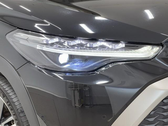 カローラクロス ハイブリッド　Ｚ　衝突軽減Ｂ　スマキ－　ワンオーナ　半レザー　Ｂモニター　アクティブクルーズコントロール　メモリナビ　アイドリングストップ　イモビ　ＬＥＤ　ＡＣ　運転席Ｐシート　メディアプレイヤー接続　キーレス　アルミ（19枚目）