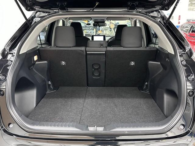 ヤリスクロス G ETC装備 リヤカメラ 点検記録簿 スマートエントリー イモビライザー オートエアコン アルミホイール キーレス パワーウィンドウ クルコン ABS ドライブレコーダー エアバッグ パワーステアリング(17枚目)