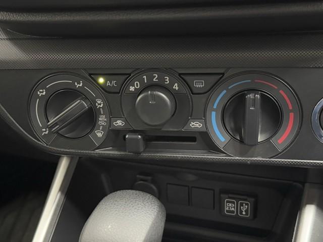 ライズ Ｘ　Ｓ　盗難防止装置　フルセグテレビ　スマートキー＆プッシュスタート　パワーステアリング　オートエアコン　点検記録簿　キーフリー　ＬＥＤヘッドライト　バックモニター　横滑り防止　Ｗエアバック　サイドエアバッグ（9枚目）