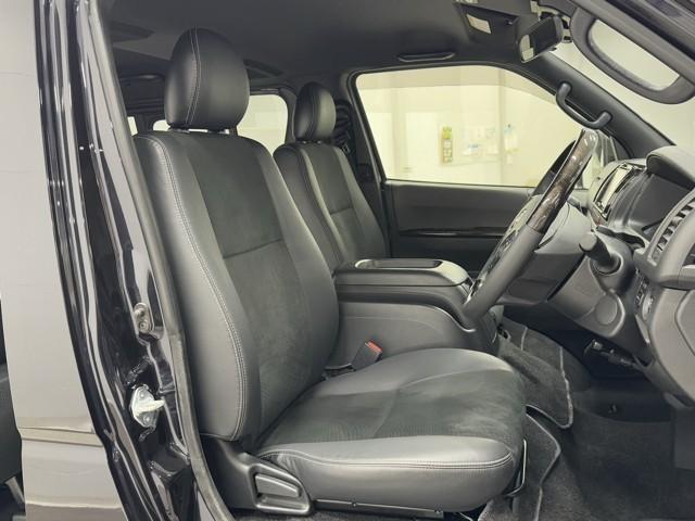 ハイエースバン スーパーGL ダークプライムII LEDヘットライト メモリーナビゲーション ミュージックプレイヤー接続可 地デジ スマキー ABS フルフラット 盗難警報装置 運転席エアバッグ リアクーラー オートエアコン パワーウインドウ 記録簿(16枚目)