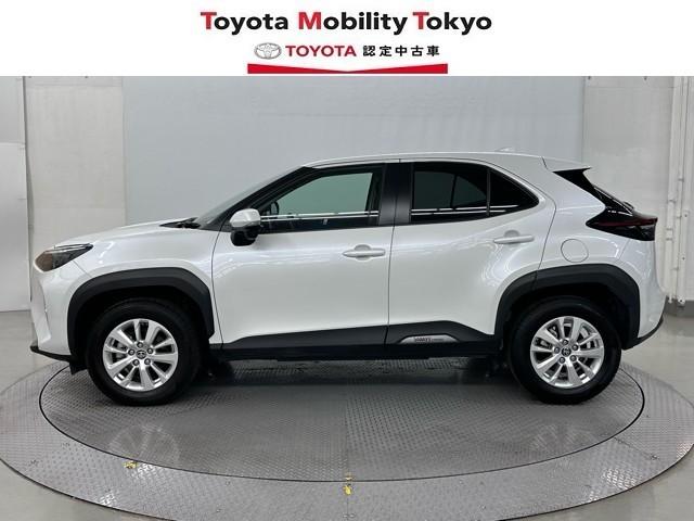 ヤリスクロス Ｇ　ＥＴＣ装備　リヤカメラ　点検記録簿　スマートエントリー　イモビライザー　オートエアコン　アルミホイール　キーレス　パワーウィンドウ　クルコン　ＡＢＳ　ドライブレコーダー　エアバッグ　パワーステアリング（3枚目）