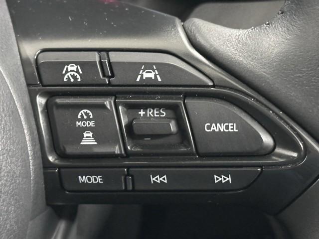 ヤリスクロス Ｇ　ＥＴＣ装備　リヤカメラ　点検記録簿　スマートエントリー　イモビライザー　オートエアコン　アルミホイール　キーレス　パワーウィンドウ　クルコン　ＡＢＳ　ドライブレコーダー　エアバッグ　パワーステアリング（13枚目）