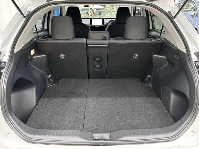 ヤリスクロス Ｇ　ＥＴＣ装備　リヤカメラ　点検記録簿　スマートエントリー　イモビライザー　オートエアコン　アルミホイール　キーレス　パワーウィンドウ　クルコン　ＡＢＳ　ドライブレコーダー　エアバッグ　パワーステアリング（18枚目）