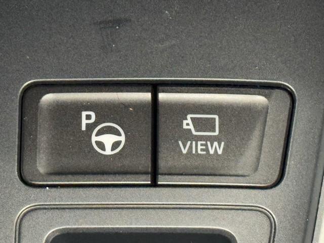 ノア ハイブリッドS-G 両電動ドア 衝突回避ブレーキ ダブルエアコン 100V イモビ クルコン バックガイドモニター 横滑り防止装置 LEDヘッドライト ドライブレコーダー キーレス スマートキー 3列シート DVD再生(14枚目)