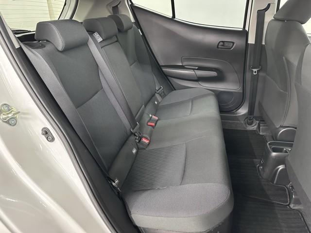 アクア Ｘ　踏み間違い防止　１００Ｖ　イモビ　ナビ＆ＴＶ　ドライブレコーダー　フルセグ　点検記録簿　ＬＥＤヘッドライト　スマートキー　横滑り防止機能　キーレスエントリー　アルミホイール　オートクルーズ　ＥＴＣ（18枚目）