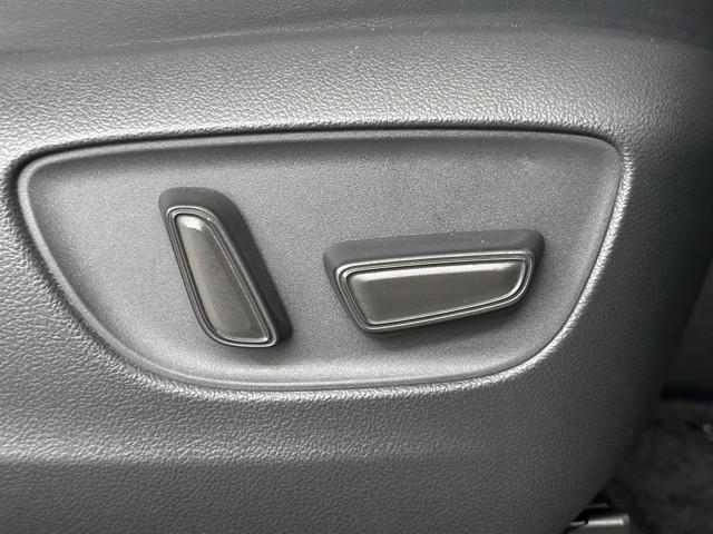 ヴェルファイアハイブリッド Ｚ　プレミア　アイドリングストップ　キーレス　ナビ＆ＴＶ　横滑り防止機能　ドライブレコーダー　黒革シート　スマートキー　４ＷＤ車　クルーズコントロール　地デジＴＶ　サンルーフ　盗難防止装置　メモリーナビ　点検記録簿（15枚目）