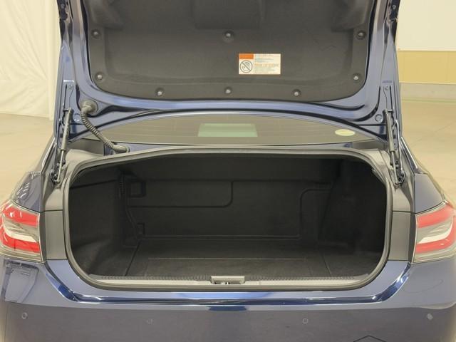 クラウンハイブリッド Ｇ－エグゼクティブ　バックＣ　整備記録簿　ナビＴＶ　地デジフルセグ　Ｐシート　１００Ｖ　ＬＥＤヘッドライト　クルコン　パワステ　エアコン　アルミ　盗難防止装置　横滑防止装置　ＡＵＸ　エアバッグ　ＥＴＣ　メモリーナビ（18枚目）