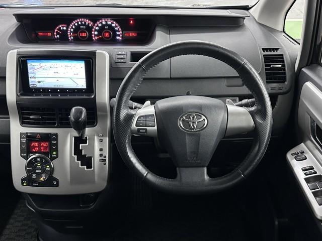 �V�b�N�ȐF�g���̉^�]�Ȏ���ł��ˁB��������Ƃ����f�U�C���ŏ�i�ȐF�g���ł��B���S�n�̗ǂ��^�]�ȁA���������Ă��郊���b�N�X�ł���f�U�C���������ł��ˁB