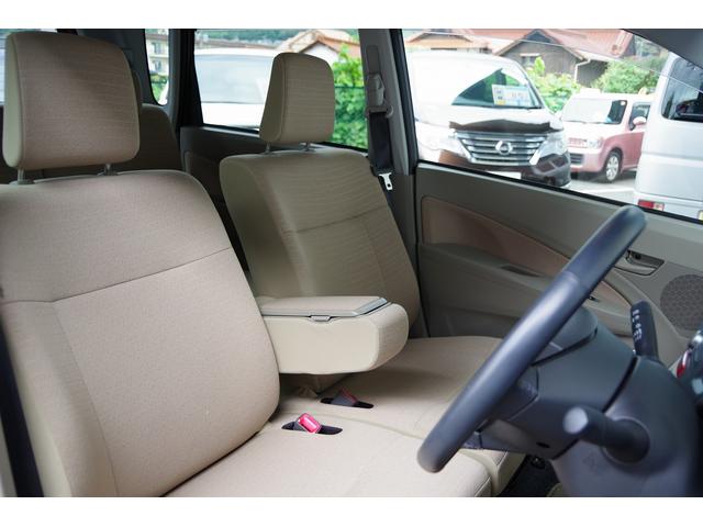 ムーヴ Ｘ　スマートキー　アイドリングストップ　電動格納ミラー　ベンチシート　ＣＶＴ　盗難防止システム　ＡＢＳ　ＣＤ　ミュージックプレイヤー接続可　アルミホイール　衝突安全ボディ　エアコン　パワーステアリング（11枚目）