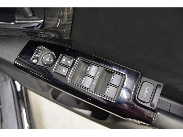 オデッセイ アブソルート・ＥＸ　ＥＴＣ　全周囲カメラ　ナビ　ＴＶ　オートクルーズコントロール　レーンアシスト　衝突被害軽減システム　両側電動スライドドア　オートライト　ＬＥＤヘッドランプ　スマートキー　アイドリングストップ（31枚目）