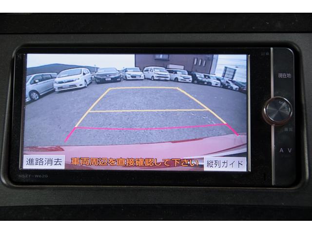 プリウス Ｓツーリングセレクション・Ｇ’ｓ　ＥＴＣ　バックカメラ　ナビ　ＴＶ　アルミホイール　ＨＩＤ　ＣＶＴ　スマートキー　電動格納ミラー　盗難防止システム　ＣＤ　ＤＶＤ再生　Ｂｌｕｅｔｏｏｔｈ　衝突安全ボディ　ＡＢＳ　エアコン（9枚目）