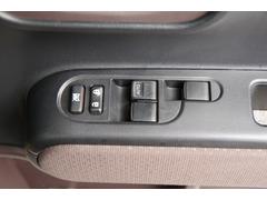 パワーウィンドウ付き☆運転席で全部の窓を開閉することが可能！！快適にドライブをお楽しみいただけます☆ 6