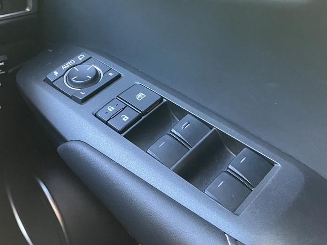 NX NX200t Fスポーツ 黒革 4WD 社外AW LEDヘッドライト 純正ナビ フルセグ Bluetooth ビルトインETC パワーバックドア クルコン BSM ASC Cセンサー スマートキー スロコン ドラレコ(37枚目)