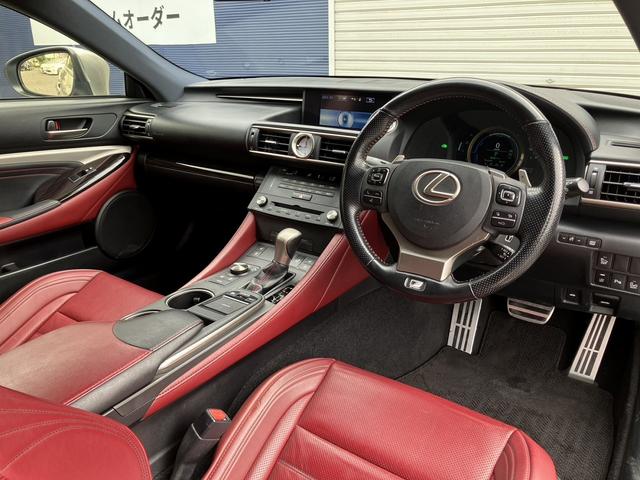 RC RC300h Fスポーツ 赤革シート/新品アルミホイール&新品タイヤSET/純正SDナビ/地デジ/Bluetooth/レーダークルーズ/PCS/BSM/Pシート/ビルトインETC/純正LEDヘッドライト/Bモニター/Cセンサー(15枚目)