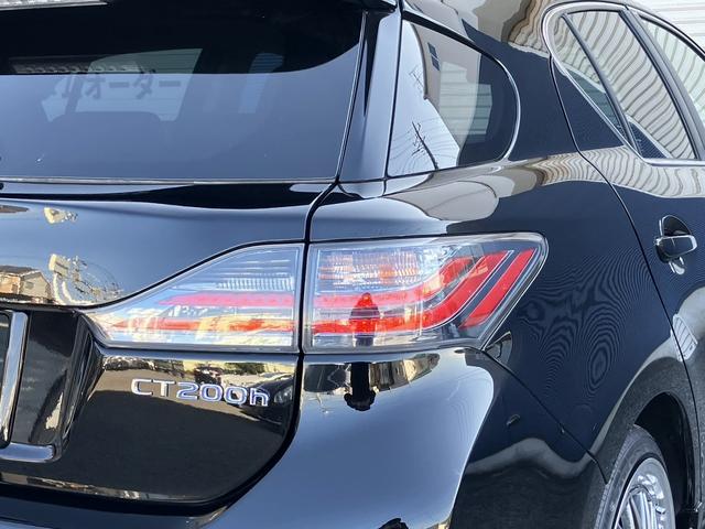 ＣＴ ＣＴ２００ｈ　バージョンＣ　新品Ｆスポーツ仕様フルエアロｋｉｔ／新品アルミホイール＆新品タイヤ／純正ＬＥＤヘッドライト／純正ナビ／ＣＤ／ＤＶＤ／地デジ／Ｂｌｕｅｔｏｏｔｈ／バックカメラ／クルコン／ビルトインＥＴＣ／シートヒーター（13枚目）