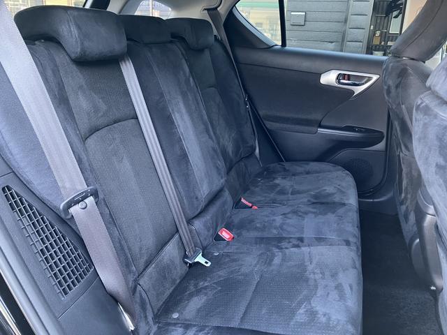 ＣＴ ＣＴ２００ｈ　バージョンＣ　新品Ｆスポーツ仕様フルエアロｋｉｔ／新品アルミホイール＆新品タイヤ／純正ＬＥＤヘッドライト／純正ナビ／ＣＤ／ＤＶＤ／地デジ／Ｂｌｕｅｔｏｏｔｈ／バックカメラ／クルコン／ビルトインＥＴＣ／シートヒーター（19枚目）