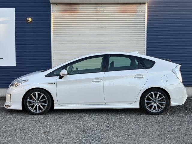 プリウス Ｓ　１年保証／後期／モデリスタエアロ／社外ＡＷ／ブラックレザー調シートカバー／純正ＨＤＤナビ／ＣＤ／ＤＶＤ再生／ワンセグ／ビルトインＥＴＣ／Ｐスタート／スマートキー（8枚目）