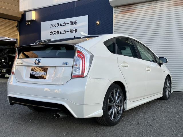プリウス Ｓ　１年保証／後期／モデリスタエアロ／社外ＡＷ／ブラックレザー調シートカバー／純正ＨＤＤナビ／ＣＤ／ＤＶＤ再生／ワンセグ／ビルトインＥＴＣ／Ｐスタート／スマートキー（9枚目）