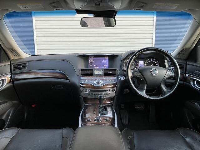 シーマ ハイブリッド　ＶＩＰ　１年保証／黒革／ＳＲ／車高調ｋｉｔ／社外ホイール／新品アルミホイール＆新品タイヤ／柿本マフラー／純正ナビ／ＣＤ／ＤＶＤ再生／地デジ／Ｂｌｕｅｔｏｏｔｈ／バックモニター／ＥＴＣ／レーダークルーズ（15枚目）