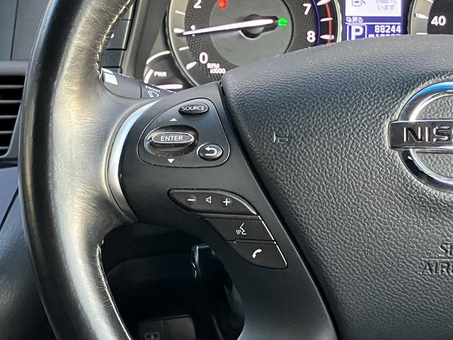 シーマ ハイブリッド　ＶＩＰ　１年保証／黒革／ＳＲ／車高調ｋｉｔ／社外ホイール／新品アルミホイール＆新品タイヤ／柿本マフラー／純正ナビ／ＣＤ／ＤＶＤ再生／地デジ／Ｂｌｕｅｔｏｏｔｈ／バックモニター／ＥＴＣ／レーダークルーズ（27枚目）