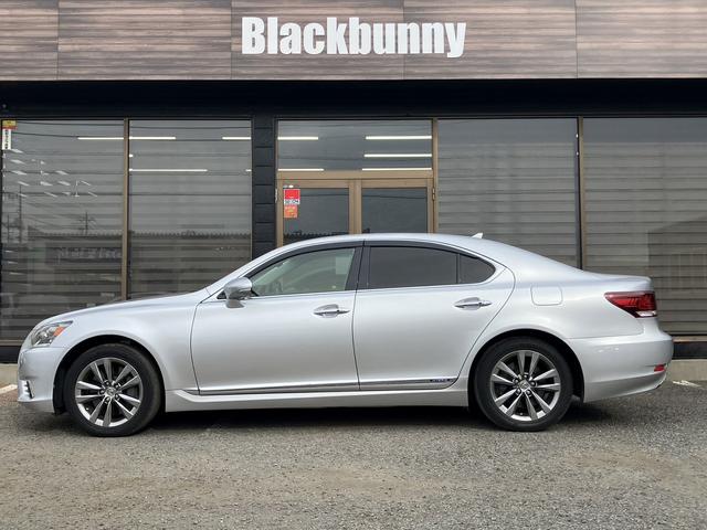 ＬＳ ＬＳ６００ｈ　バージョンＣ　Ｉパッケージ　１年保証／黒革／純正ＬＥＤヘッドライト／ＢＳＭ／ステアヒーター／レーダークルーズ／純正ＨＤＤナビ／ＣＤ／ＤＶＤ再生／地デジ／Ｂｌｕｅｔｏｏｔｈ／ビルトインＥＴＣ／バックカメラ／Ｐスタート／Ｃセンサー（7枚目）