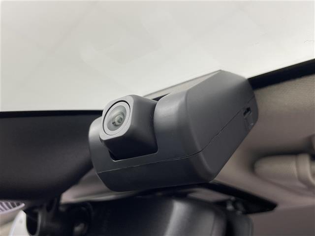 ヴェゼル e:HEV Z 純正9型ナビ 360° 衝突軽減 ETC 温シート レーダークルーズコントロール アダプティブLEDヘッドライト ビルトインETC スペアキー1本 前後ドラレコ ハーフレザー ダウンヒルアシスト 禁煙(6枚目)