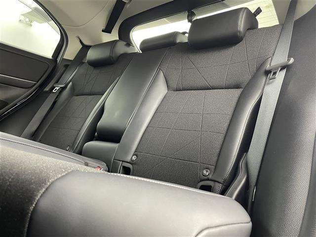 ヴェゼル ｅ：ＨＥＶ　Ｚ　純正９インチナビ　Ｂｌｕｅｔｏｏｔｈ　バックカメラ　レーダークルーズコントロールシートヒーター　ブラインドスポットモニター　ハーフレザーシート　ダウンヒルアシストコントロール　置くだけ充電　ＥＴＣ（26枚目）