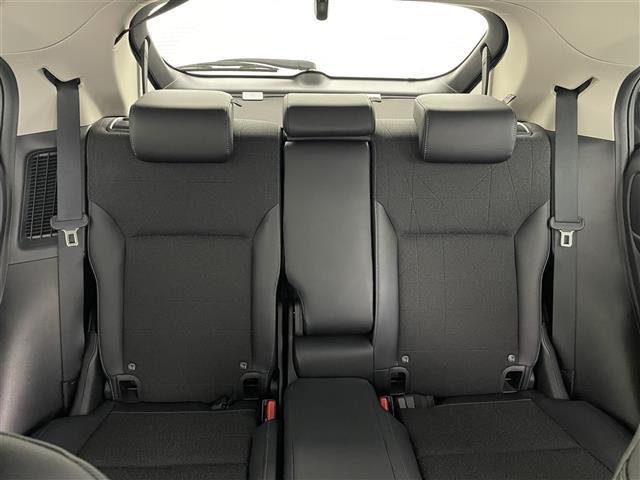 ヴェゼル ｅ：ＨＥＶ　Ｚ　純正９インチナビ　Ｂｌｕｅｔｏｏｔｈ　バックカメラ　レーダークルーズコントロールシートヒーター　ブラインドスポットモニター　ハーフレザーシート　ダウンヒルアシストコントロール　置くだけ充電　ＥＴＣ（28枚目）