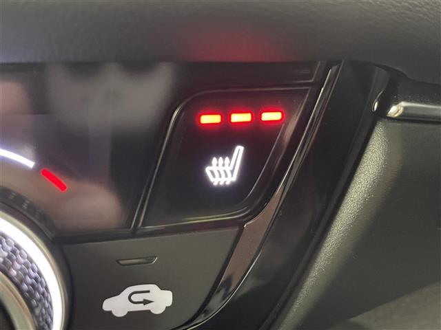 ヴェゼル ｅ：ＨＥＶ　Ｚ　純正９インチナビ　Ｂｌｕｅｔｏｏｔｈ　バックカメラ　レーダークルーズコントロールシートヒーター　ブラインドスポットモニター　ハーフレザーシート　ダウンヒルアシストコントロール　置くだけ充電　ＥＴＣ（29枚目）