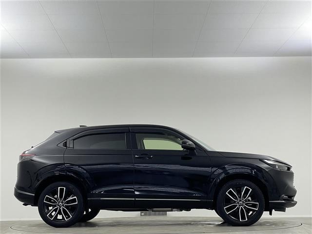 ヴェゼル ｅ：ＨＥＶ　Ｚ　純正９インチナビ　Ｂｌｕｅｔｏｏｔｈ　バックカメラ　レーダークルーズコントロールシートヒーター　ブラインドスポットモニター　ハーフレザーシート　ダウンヒルアシストコントロール　置くだけ充電　ＥＴＣ（43枚目）