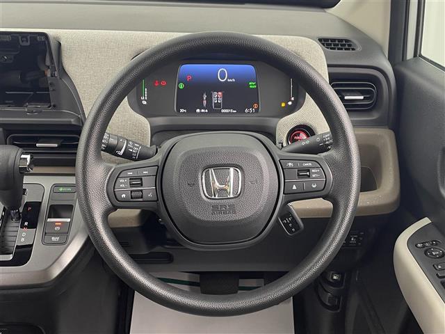 フリード e:HEV AIR Biz 登録済み未使用車 両側パワースライドドア バックカメラ オートハイビーム コーナーセンサー レーダークルーズコントロール レーンキープアシスト 衝突軽減システム スマートキー LEDヘッドライト(8枚目)