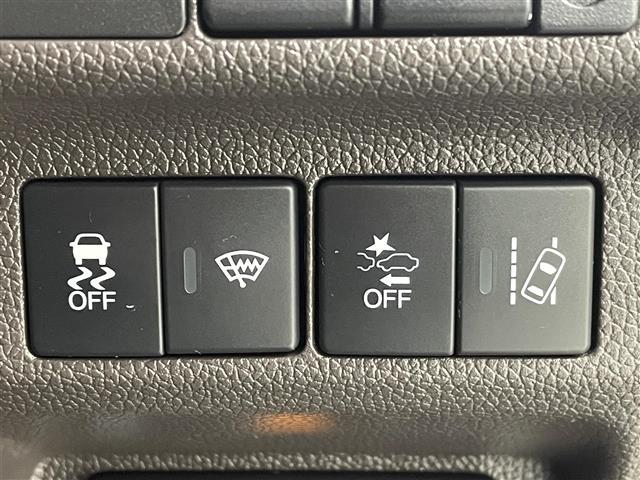 フリードハイブリッド ハイブリッド・Gホンダセンシング 純正9型ナビ 11.6型後席モニター 両側電動スライドドア シートヒーター バックカメラ ETC 追従走行 フルセグTV スマートキー Bluetooth 純正フロアマット 衝突被害軽減 禁煙車(10枚目)