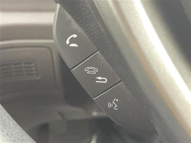 フリードハイブリッド ハイブリッド・Gホンダセンシング 純正9型ナビ 11.6型後席モニター 両側電動スライドドア シートヒーター バックカメラ ETC 追従走行 フルセグTV スマートキー Bluetooth 純正フロアマット 衝突被害軽減 禁煙車(14枚目)