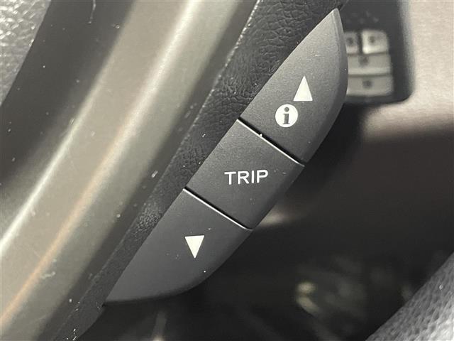 フリードハイブリッド ハイブリッド・Gホンダセンシング 純正9型ナビ 11.6型後席モニター 両側電動スライドドア シートヒーター バックカメラ ETC 追従走行 フルセグTV スマートキー Bluetooth 純正フロアマット 衝突被害軽減 禁煙車(15枚目)