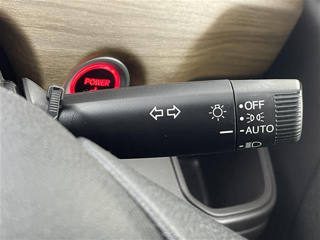 フリードハイブリッド ハイブリッド・Gホンダセンシング 純正9型ナビ 11.6型後席モニター 両側電動スライドドア シートヒーター バックカメラ ETC 追従走行 フルセグTV スマートキー Bluetooth 純正フロアマット 衝突被害軽減 禁煙車(22枚目)