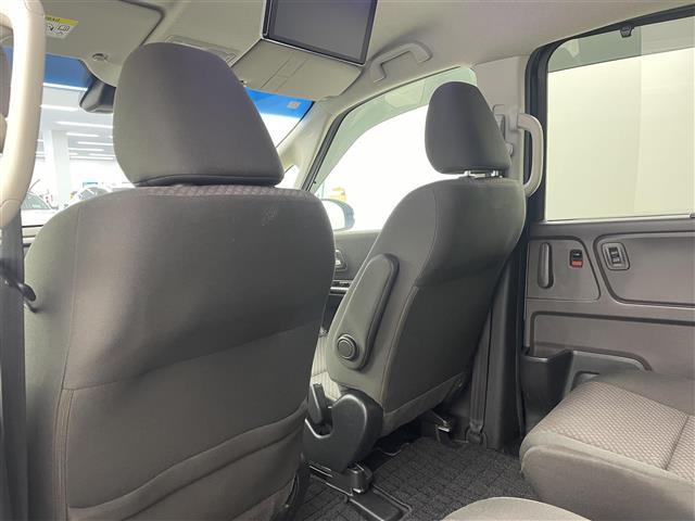 フリードハイブリッド ハイブリッド・Gホンダセンシング 純正9型ナビ 11.6型後席モニター 両側電動スライドドア シートヒーター バックカメラ ETC 追従走行 フルセグTV スマートキー Bluetooth 純正フロアマット 衝突被害軽減 禁煙車(35枚目)