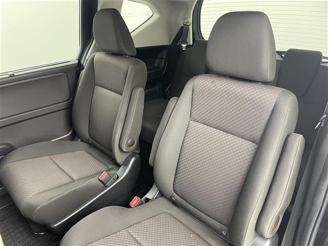 フリードハイブリッド ハイブリッド・Gホンダセンシング 純正9型ナビ 11.6型後席モニター 両側電動スライドドア シートヒーター バックカメラ ETC 追従走行 フルセグTV スマートキー Bluetooth 純正フロアマット 衝突被害軽減 禁煙車(36枚目)