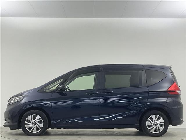 フリードハイブリッド ハイブリッド・Gホンダセンシング 純正9型ナビ 11.6型後席モニター 両側電動スライドドア シートヒーター バックカメラ ETC 追従走行 フルセグTV スマートキー Bluetooth 純正フロアマット 衝突被害軽減 禁煙車(42枚目)