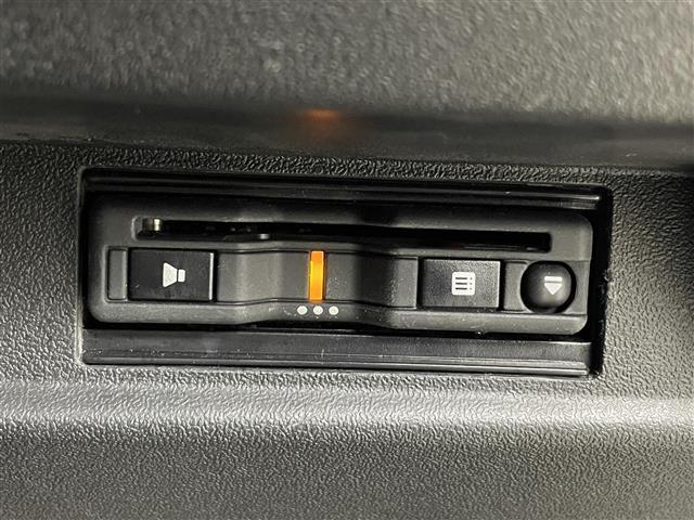 ジムニー XC 禁煙 8型ナビ 社外グリル テールランプ ETC バックカメラ CD DVD TV BT クルーズコントロール オートライト オートハイビーム LEDヘッドライト シートヒーター ドライブレコーダー(9枚目)