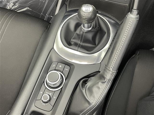 ロードスター Sスペシャルパッケージ 純正ナビ Bluetooth バックカメラ CD/DVD シートヒーター コーナーセンサー オートハイビーム 衝突軽減システム BSM スマートキー 純正16インチアルミホイール 禁煙車 ETC(13枚目)