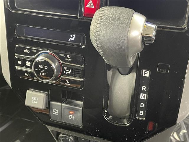 ルーミー カスタムG-T 純正9型ナビ 両側パワースライド 全方位カメラ シートヒーター ビルトインETC2.0 前後ドライブレコーダー フルセグTV レーダークルーズコントロール スマートアシスト スマートキー 禁煙車(22枚目)