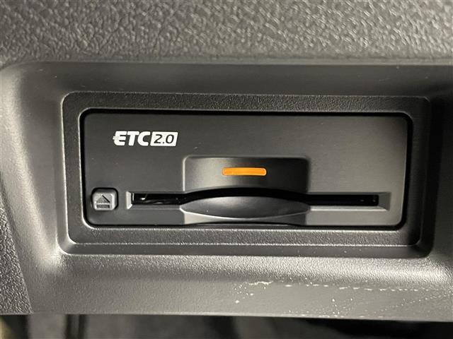 セレナ e-パワー ハイウェイスターV 登録済未使用車 純正12.3型型ナビ 全方位カメラ ETC2.0 プロパイロット BSM デジタルインナーミラー レーダークルーズコントロール レーンキープアシスト コーナーセンサー 衝突被害軽減(6枚目)