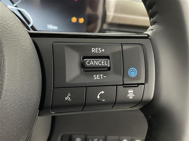 セレナ e-パワー ハイウェイスターV 登録済未使用車 純正12.3型型ナビ 全方位カメラ ETC2.0 プロパイロット BSM デジタルインナーミラー レーダークルーズコントロール レーンキープアシスト コーナーセンサー 衝突被害軽減(12枚目)