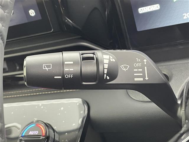 セレナ e-パワー ハイウェイスターV 登録済未使用車 純正12.3型型ナビ 全方位カメラ ETC2.0 プロパイロット BSM デジタルインナーミラー レーダークルーズコントロール レーンキープアシスト コーナーセンサー 衝突被害軽減(13枚目)