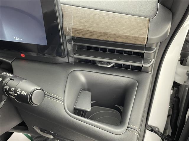 セレナ e-パワー ハイウェイスターV 登録済未使用車 純正12.3型型ナビ 全方位カメラ ETC2.0 プロパイロット BSM デジタルインナーミラー レーダークルーズコントロール レーンキープアシスト コーナーセンサー 衝突被害軽減(15枚目)